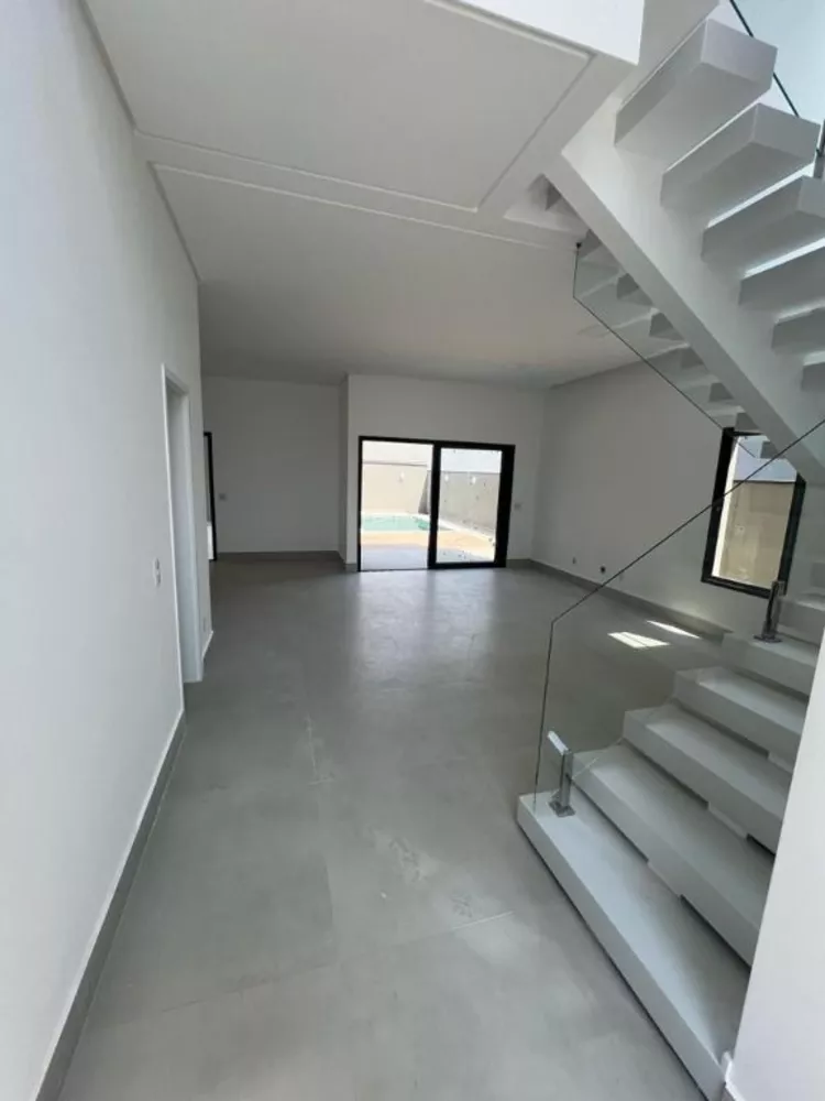 Sobrado à venda com 3 quartos, 214m² - Foto 4