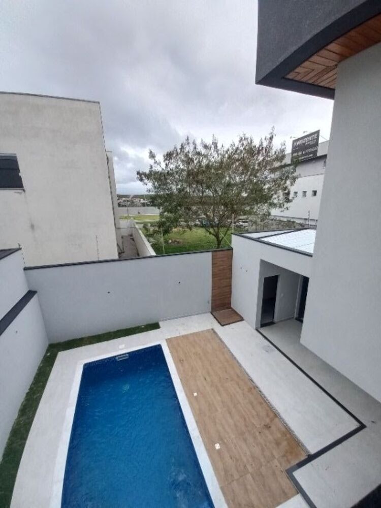 Sobrado, 4 quartos, 257 m² - Foto 1