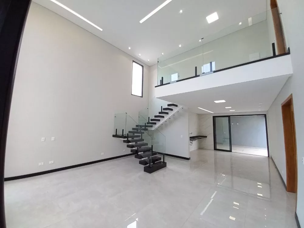 Casa à venda com 3 quartos, 237m² - Foto 4