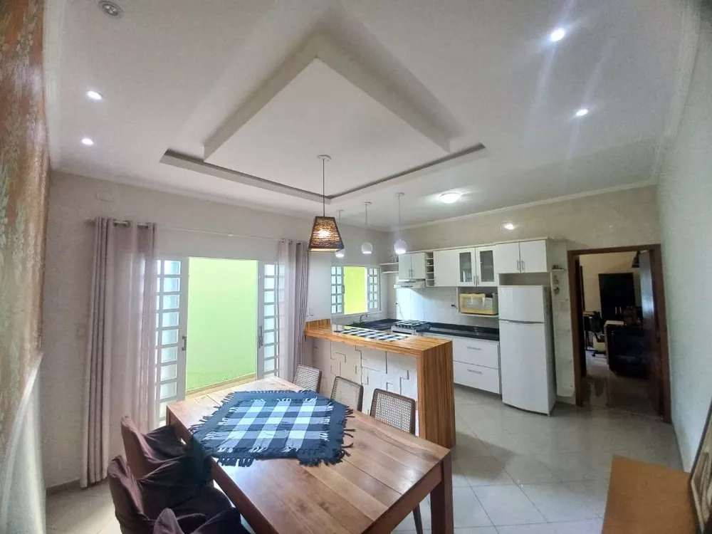 Sobrado à venda com 4 quartos, 159m² - Foto 1