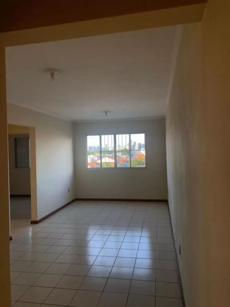 Apartamento à venda com 2 quartos, 65m² - Foto 3