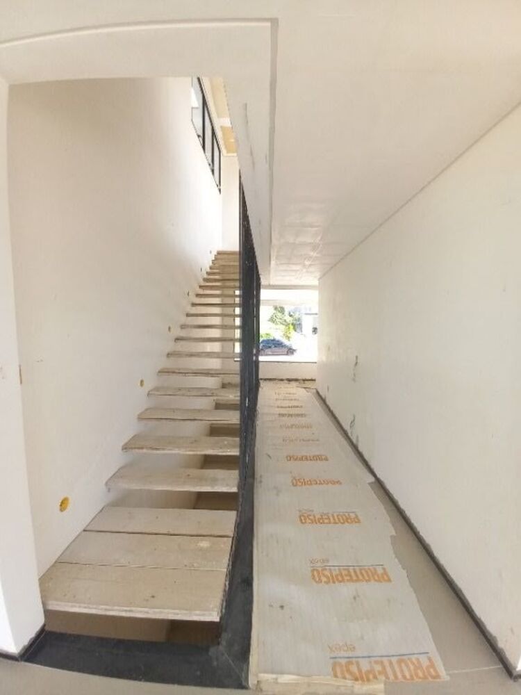 Sobrado, 4 quartos, 440 m² - Foto 1