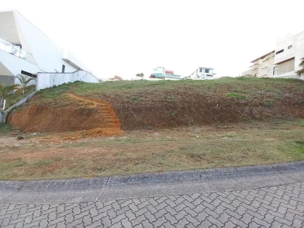 Loteamento e Condomínio, 900 m² - Foto 1