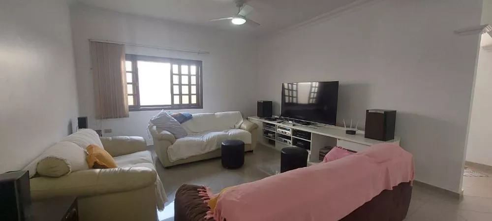 Casa à venda com 4 quartos, 176m² - Foto 5