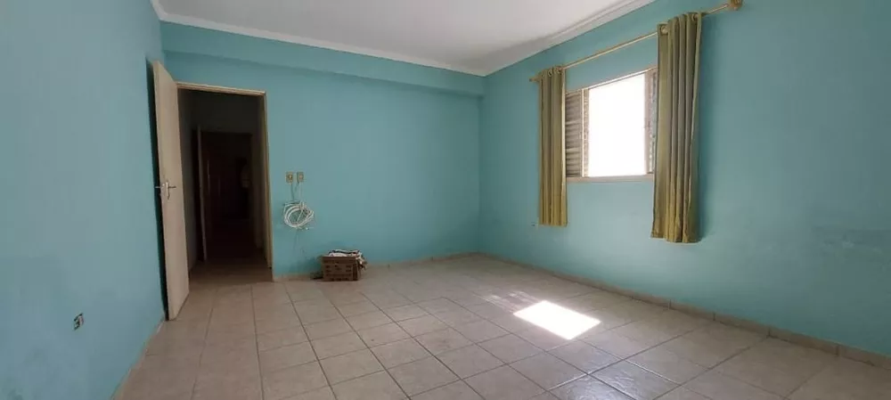 Casa à venda com 2 quartos, 100m² - Foto 3