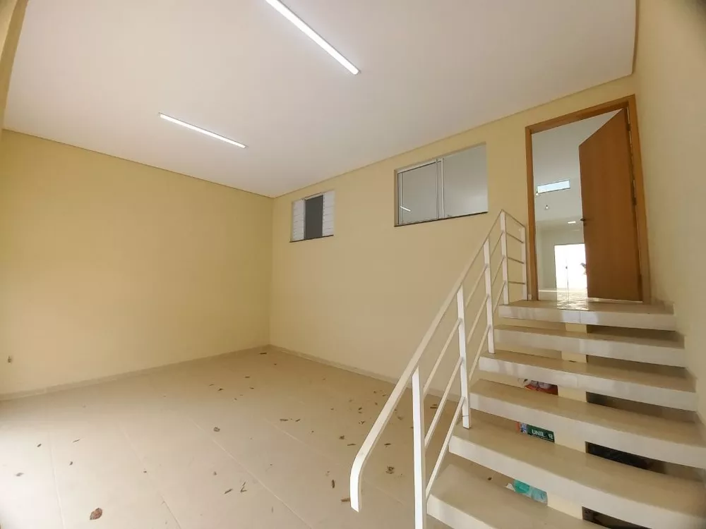 Casa à venda com 3 quartos, 275m² - Foto 3