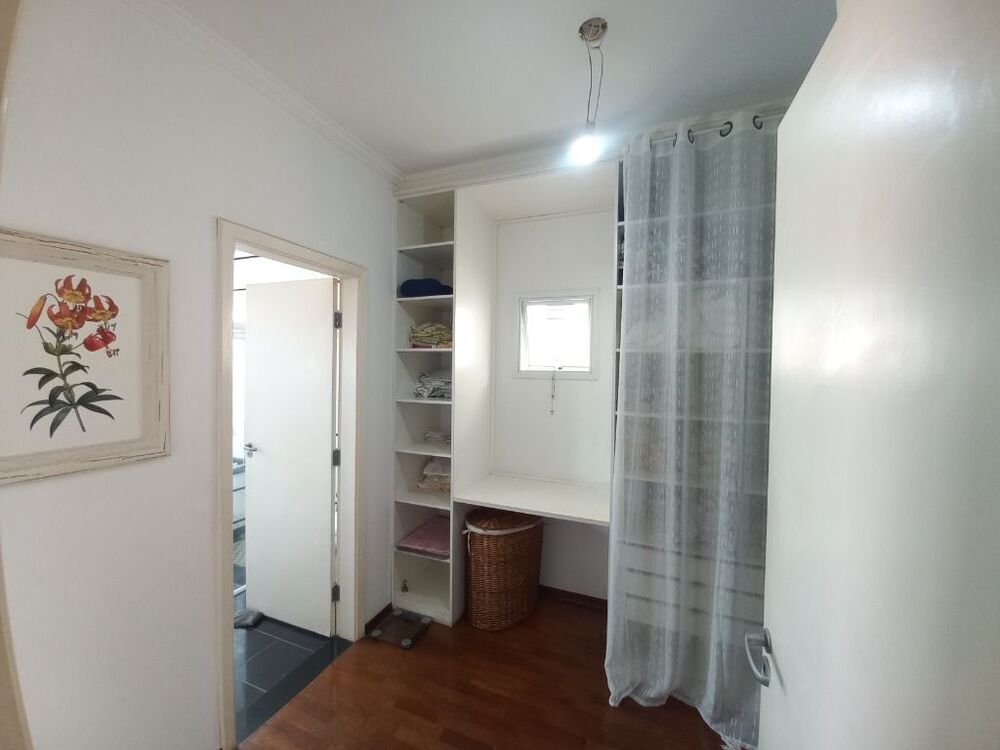 Sobrado à venda com 4 quartos, 300m² - Foto 28