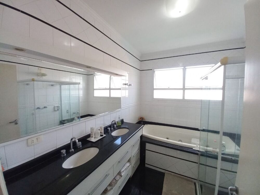 Sobrado à venda com 4 quartos, 300m² - Foto 30
