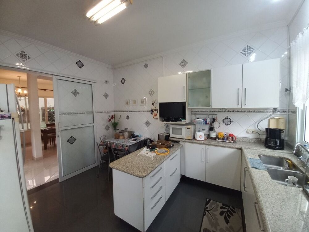 Sobrado à venda com 4 quartos, 300m² - Foto 23