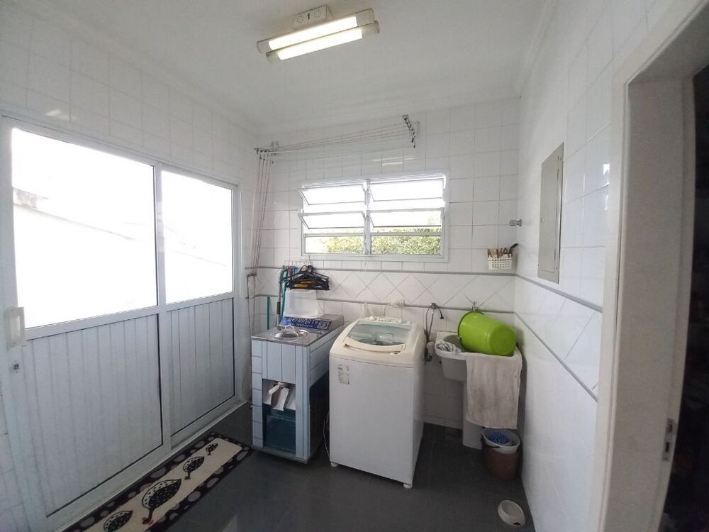 Sobrado à venda com 4 quartos, 300m² - Foto 25