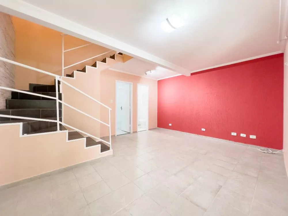 Sobrado à venda com 2 quartos, 100m² - Foto 4