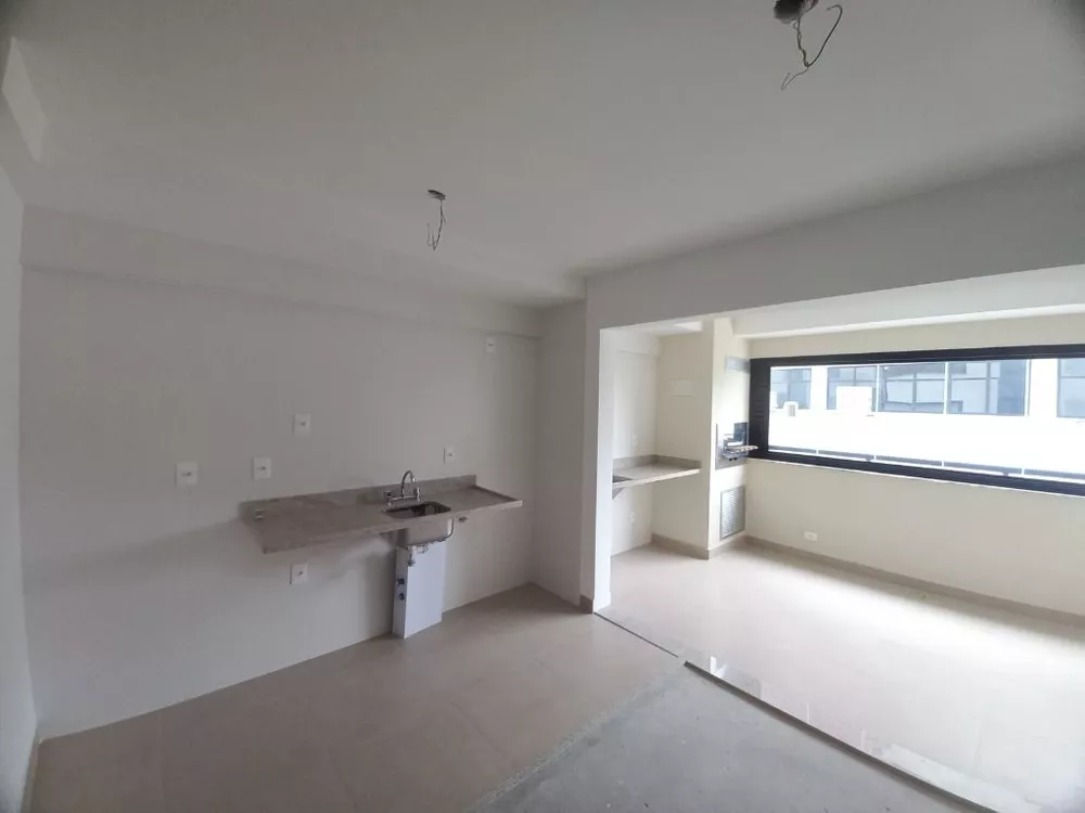 Apartamento à venda com 2 quartos, 75m² - Foto 1