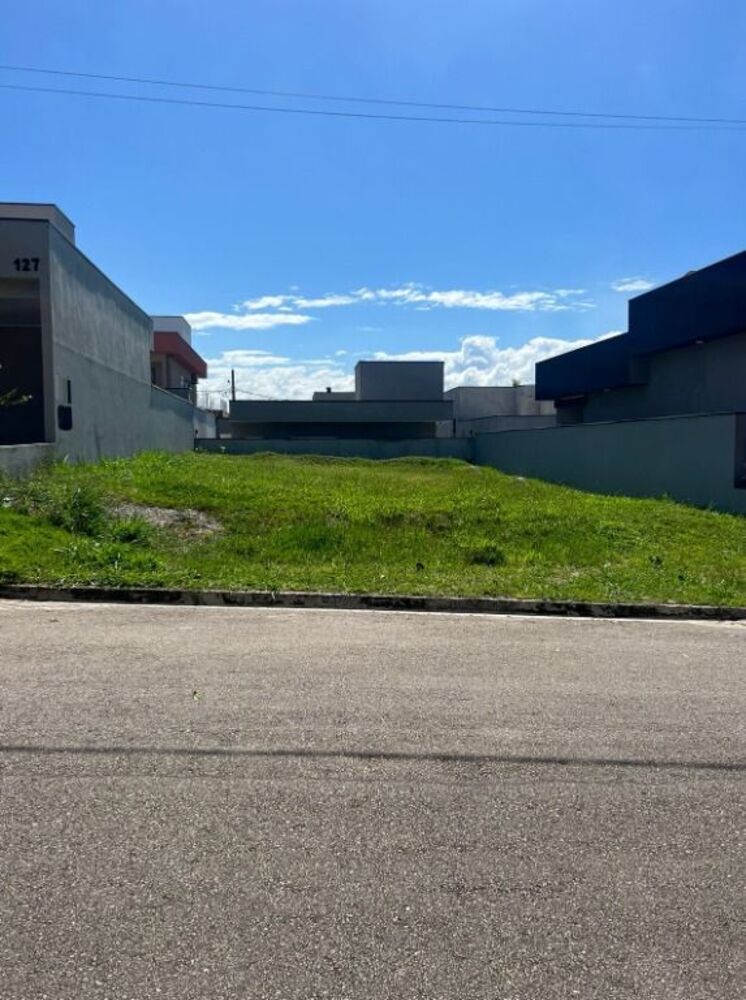 Loteamento e Condomínio, 300 m² - Foto 1