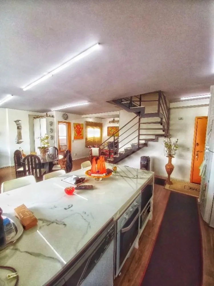 Apartamento, 3 quartos, 133 m² - Foto 1