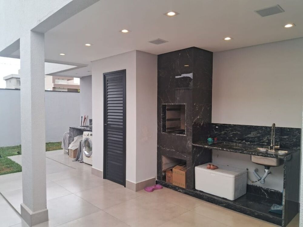 Sobrado à venda com 3 quartos, 187m² - Foto 2