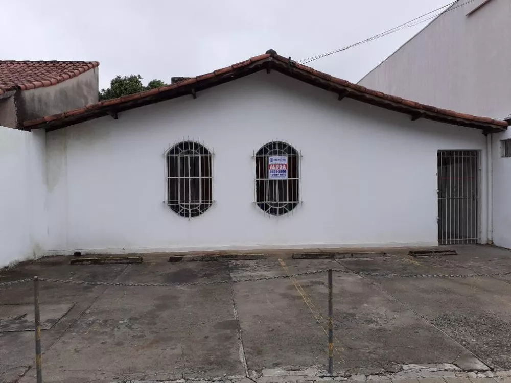 Casa para alugar com 2 quartos, 122m² - Foto 1