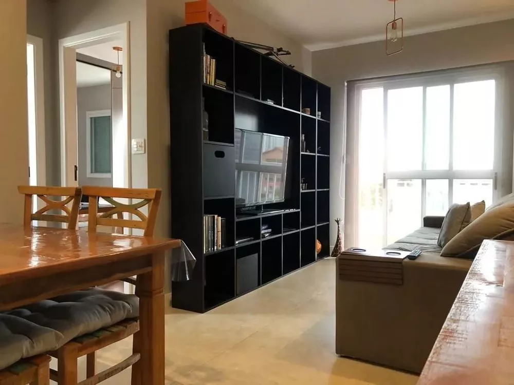 Apartamento à venda com 1 quarto, 45m² - Foto 2