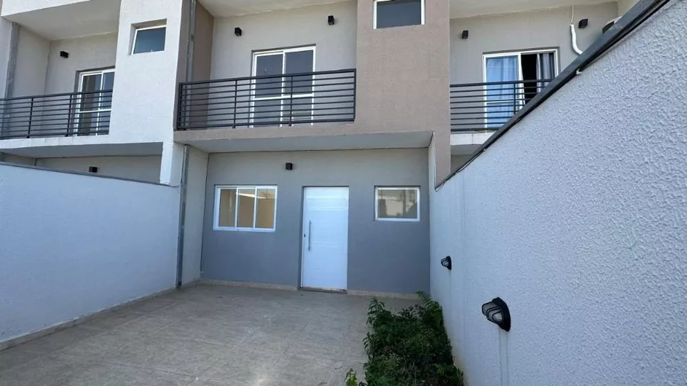 Sobrado à venda com 3 quartos, 107m² - Foto 1