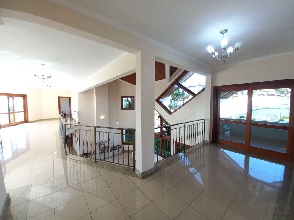 Sobrado, 5 quartos, 790 m² - Foto 1