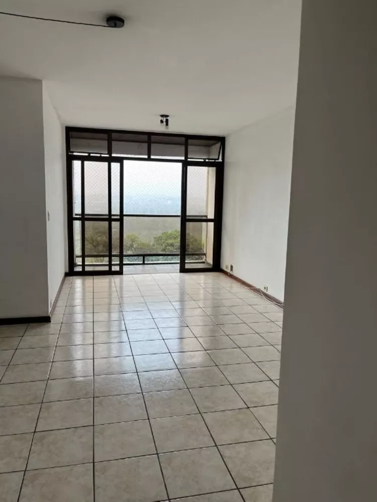 Apartamento para alugar com 3 quartos, 115m² - Foto 1