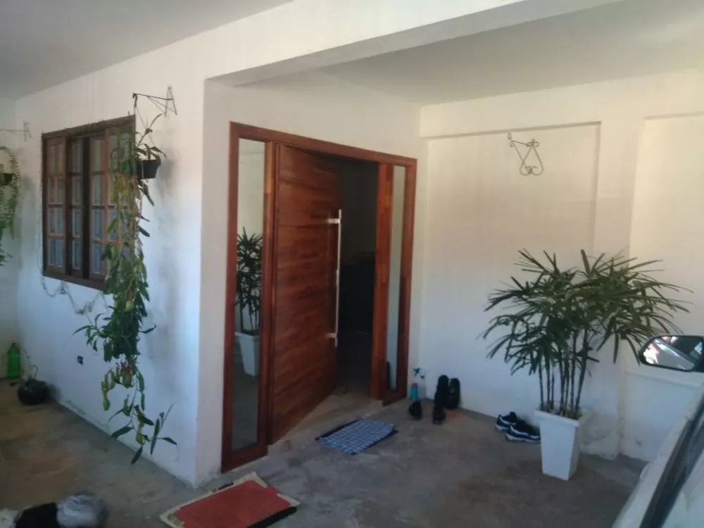 Casa à venda com 3 quartos, 202m² - Foto 4