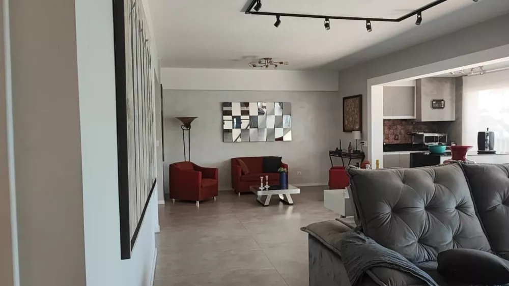 Apartamento à venda com 4 quartos, 156m² - Foto 4