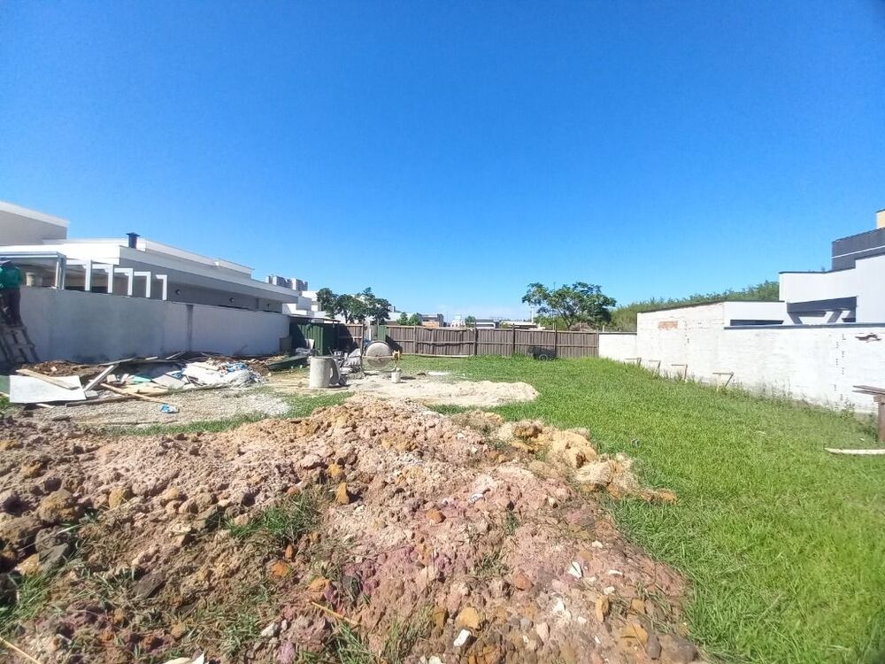 Loteamento e Condomínio, 600 m² - Foto 1