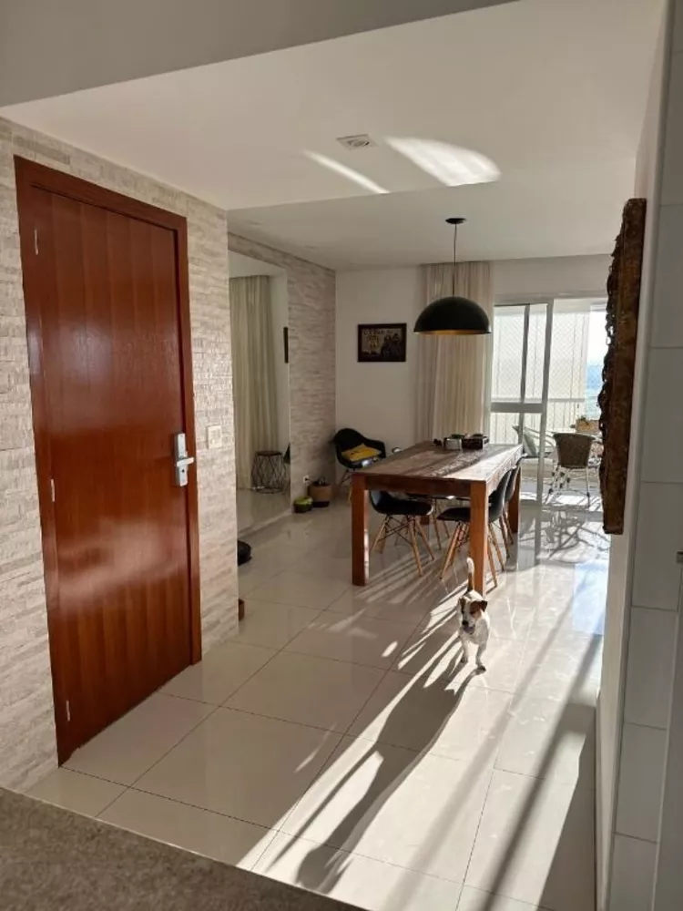 Apartamento à venda com 3 quartos, 142m² - Foto 3