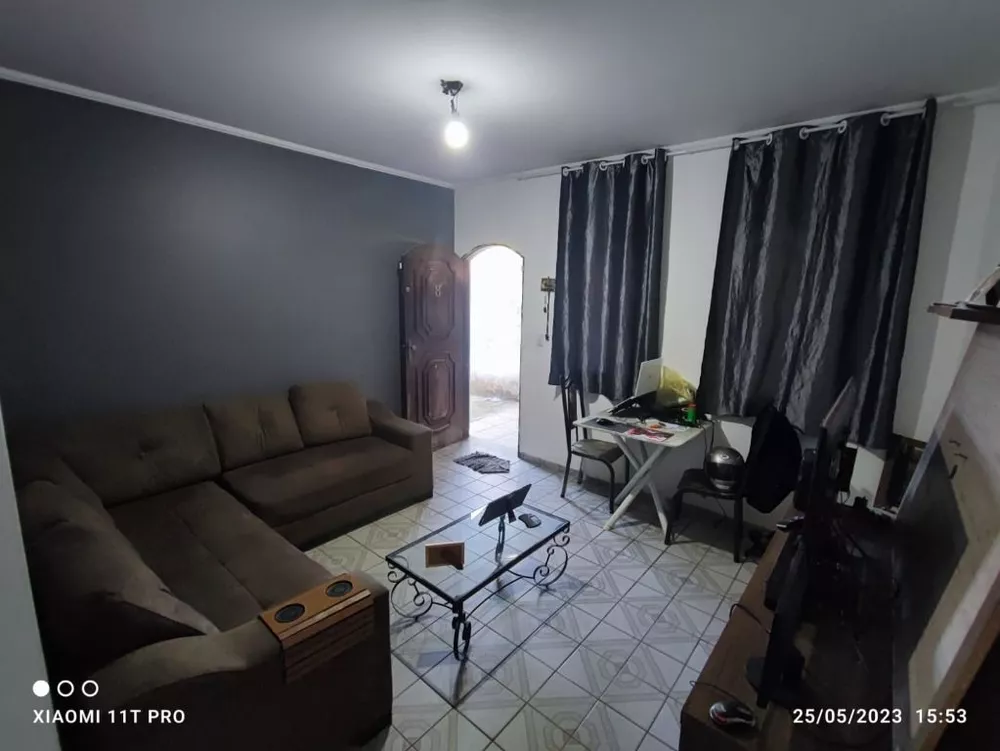 Casa à venda com 3 quartos, 92m² - Foto 4