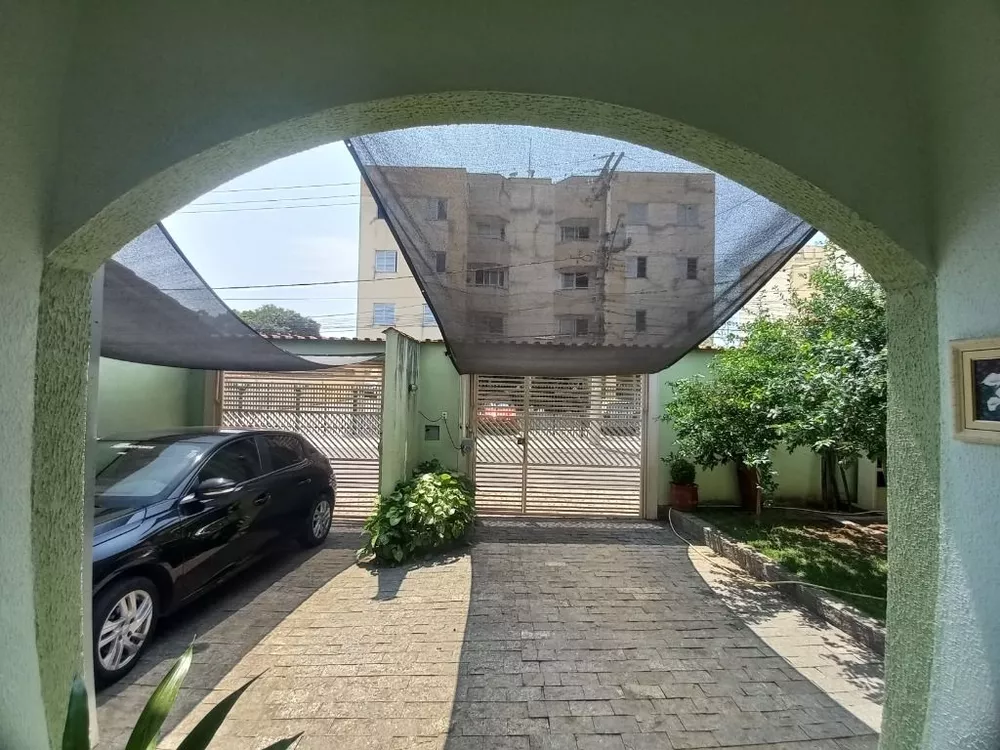 Casa à venda com 4 quartos, 280m² - Foto 2