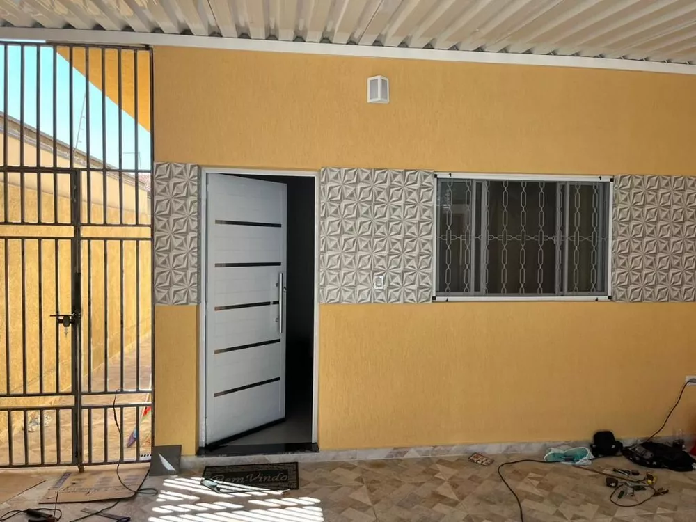 Casa à venda com 2 quartos, 101m² - Foto 2