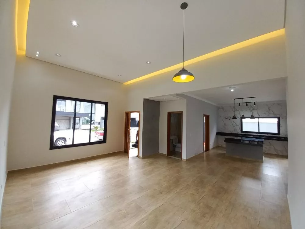 Casa de Condomínio à venda com 3 quartos, 262m² - Foto 1