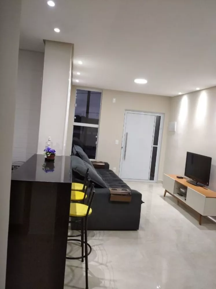 Sobrado à venda com 3 quartos, 100m² - Foto 4