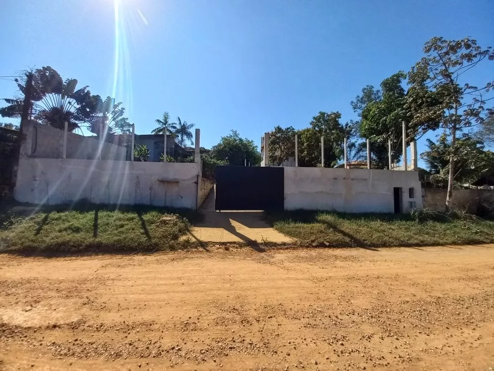 Chácara à venda com 4 quartos, 1000m² - Foto 2