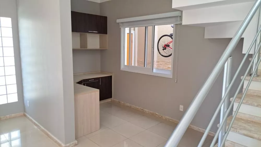 Sobrado, 3 quartos, 248 m² - Foto 2