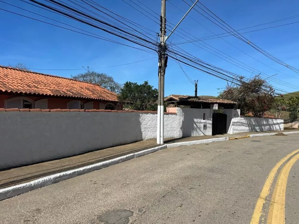 Chácara à venda com 3 quartos, 2600m² - Foto 2