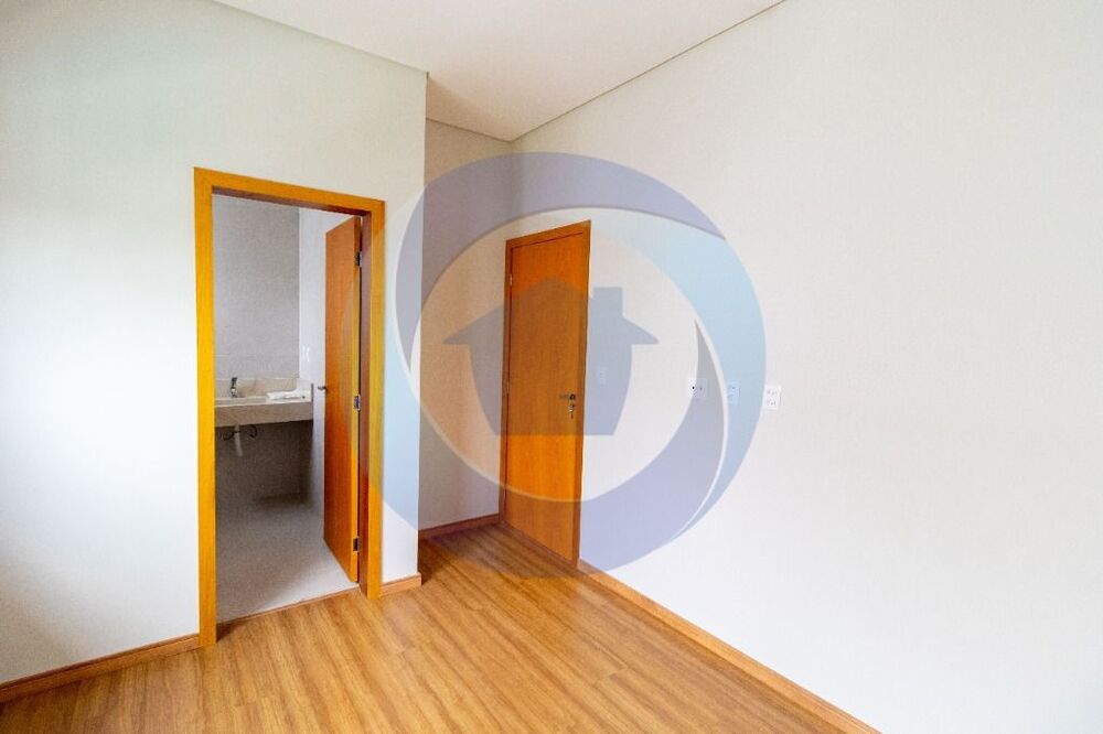 Sobrado, 4 quartos, 416 m² - Foto 1