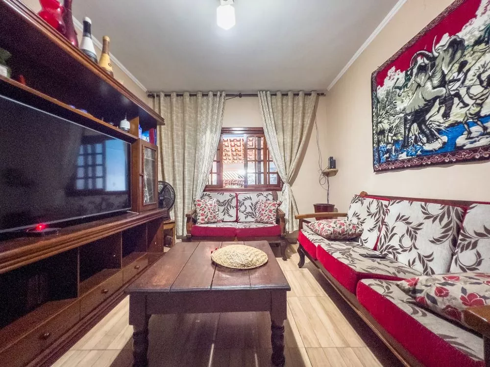 Casa à venda com 2 quartos, 120m² - Foto 3