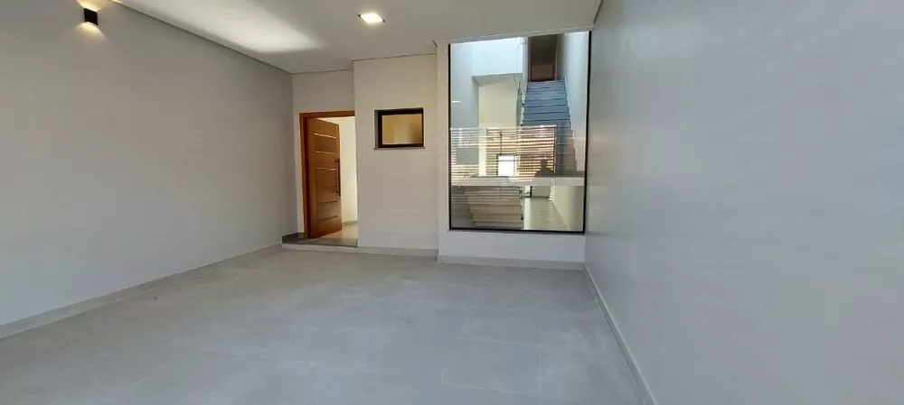 Sobrado à venda com 3 quartos, 160m² - Foto 1