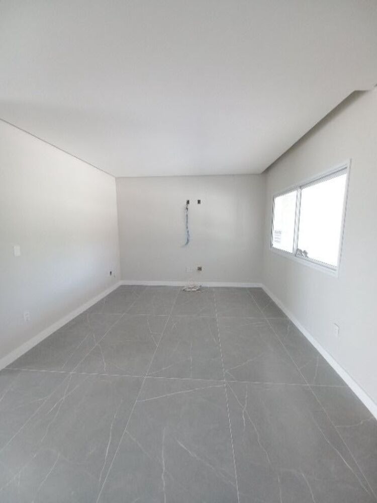 Sobrado, 4 quartos, 301 m² - Foto 1