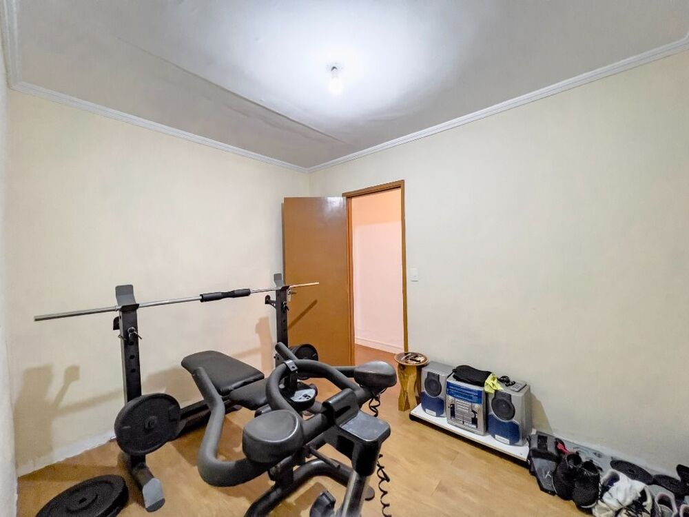 Sobrado à venda com 5 quartos, 140m² - Foto 2