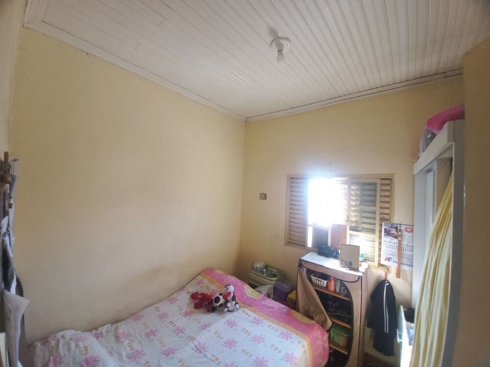 Casa à venda com 4 quartos, 83m² - Foto 4