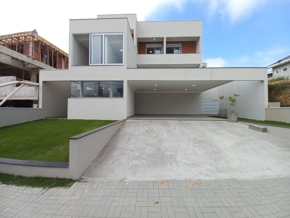 Sobrado, 3 quartos, 350 m² - Foto 1