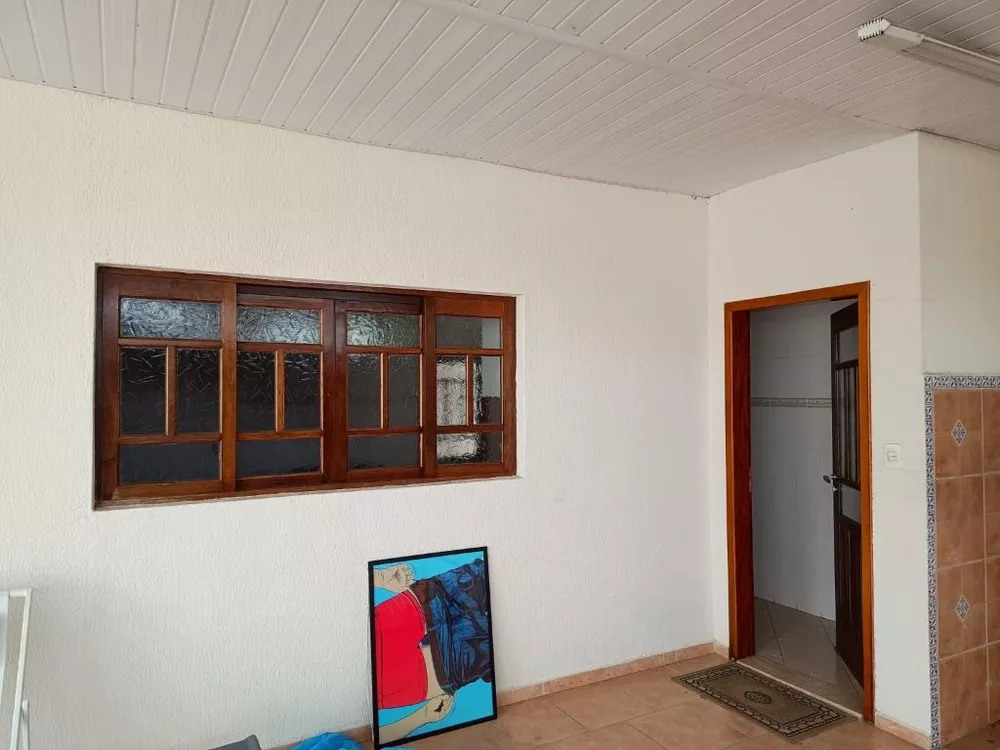 Casa à venda com 4 quartos, 220m² - Foto 4