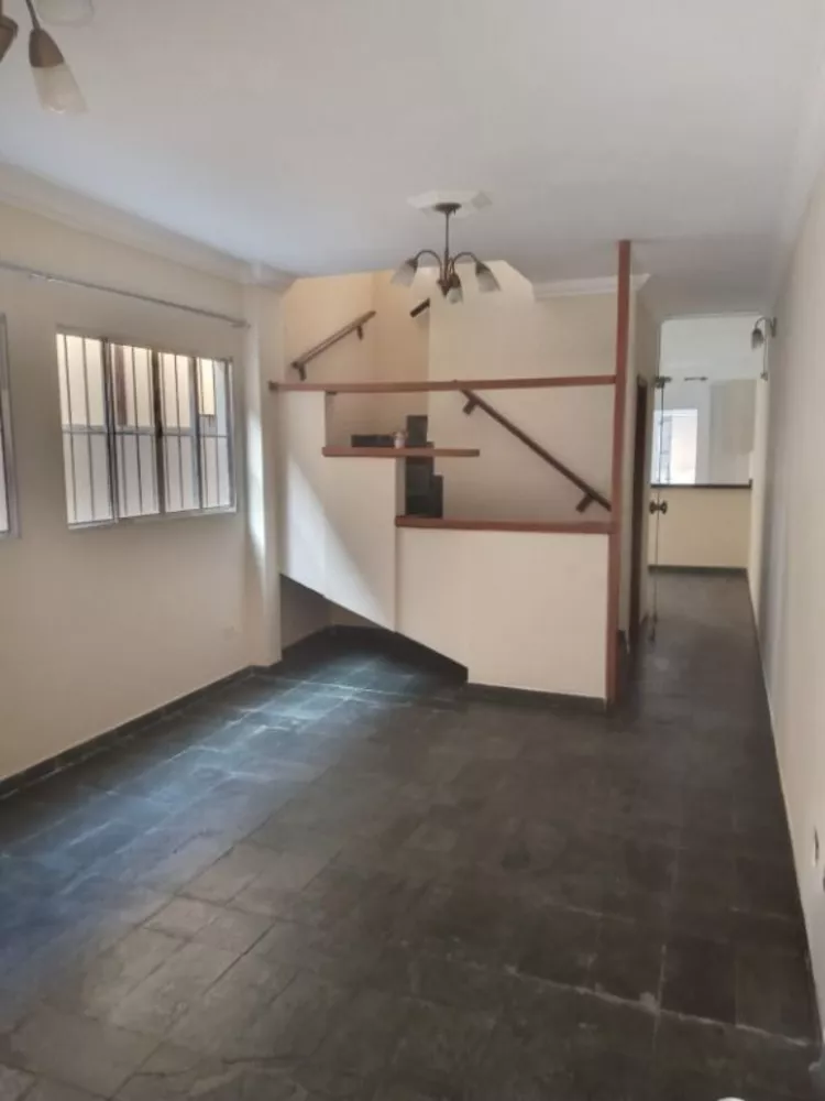 Sobrado à venda com 3 quartos, 105m² - Foto 4