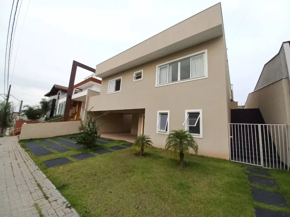 Casa de Condomínio à venda com 3 quartos, 333m² - Foto 3