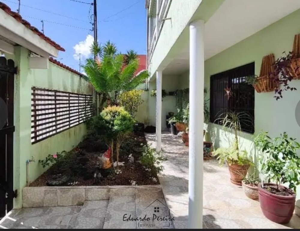 Sobrado, 3 quartos, 228 m² - Foto 1