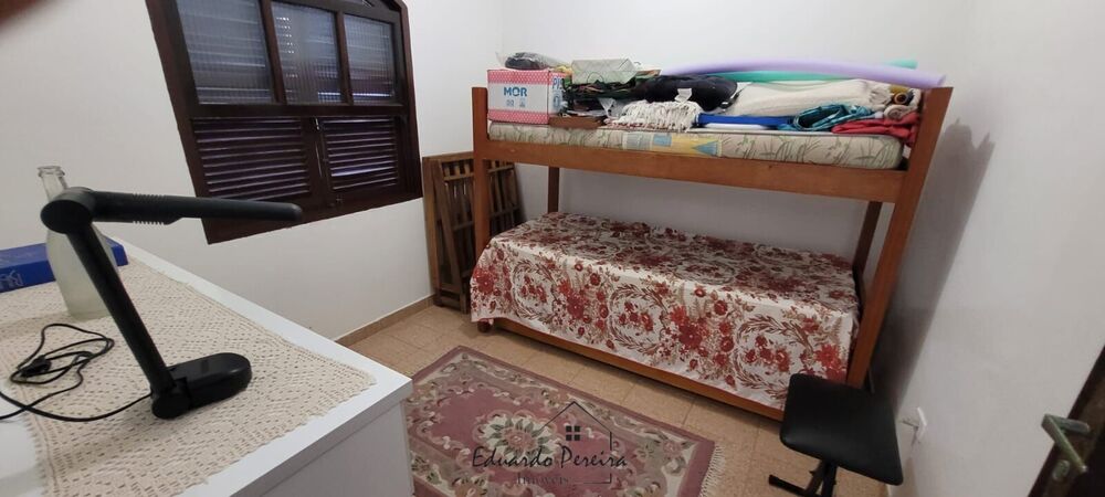 Casa, 3 quartos, 223 m² - Foto 1