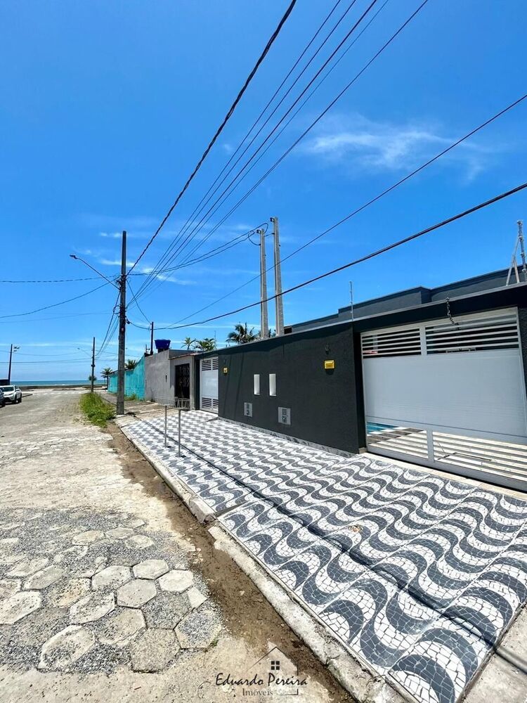 Casa à venda com 2 quartos, 65m² - Foto 4