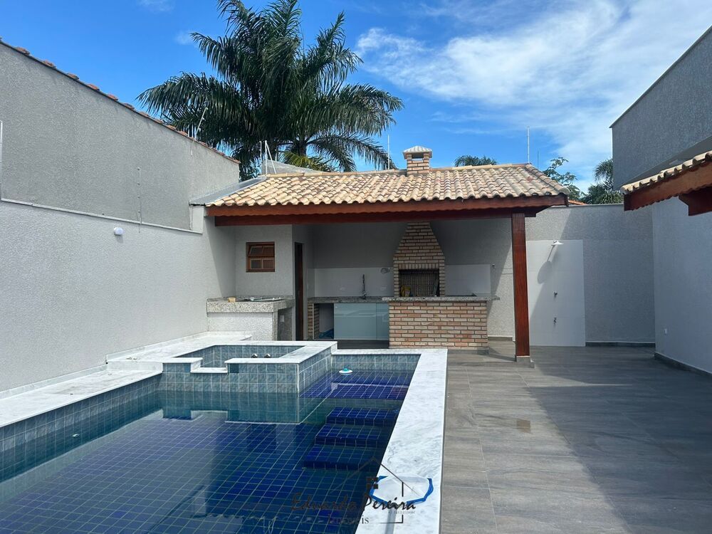 Casa, 3 quartos, 176 m² - Foto 1